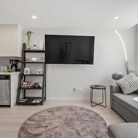 Apartmán Cozy Rockland Park Unit+Parking YYC Exteriér fotografie