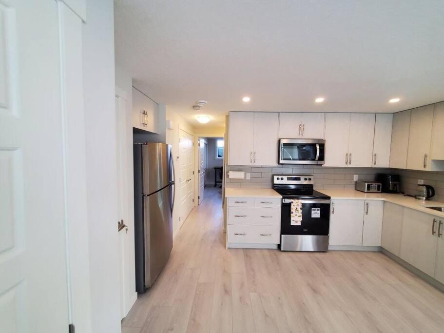 Apartmán Cozy Rockland Park Unit+Parking YYC Exteriér fotografie