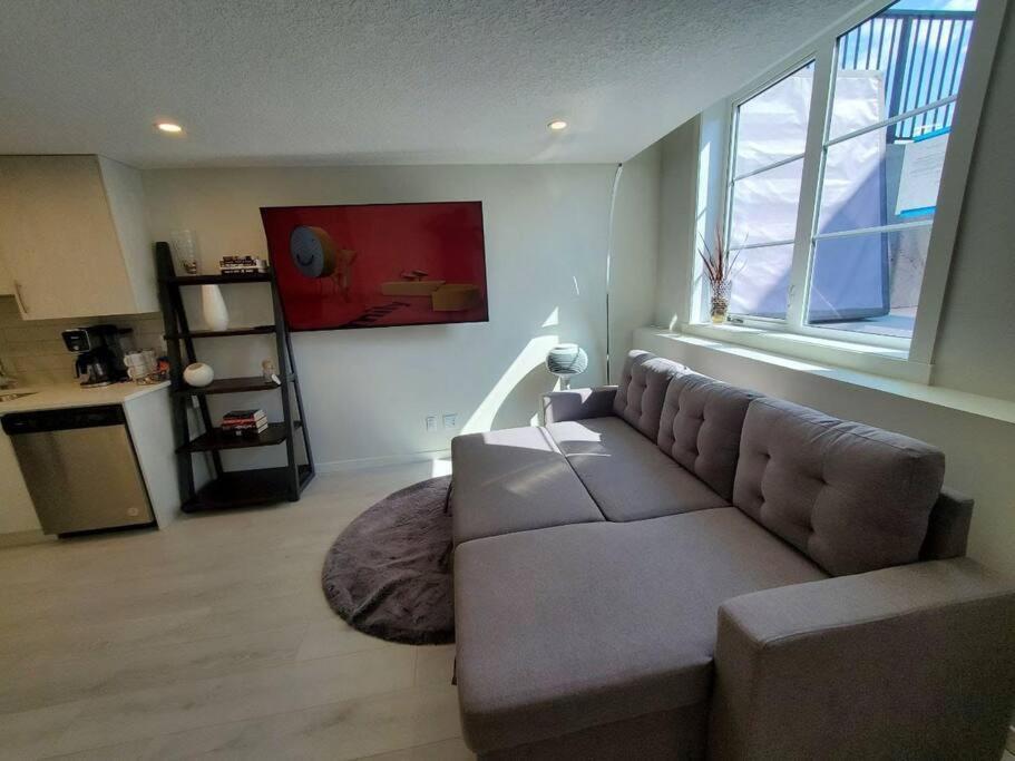 Apartmán Cozy Rockland Park Unit+Parking YYC Exteriér fotografie
