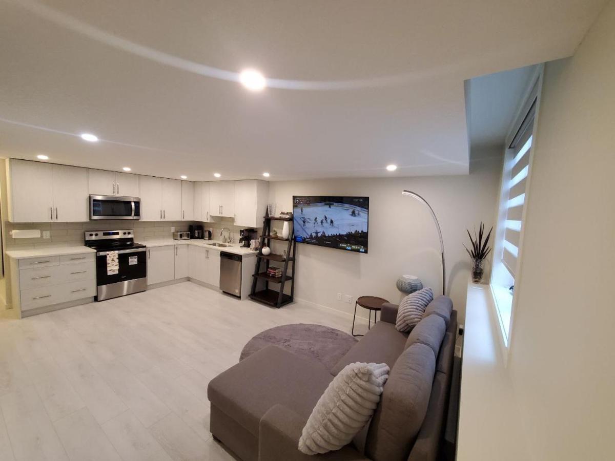 Apartmán Cozy Rockland Park Unit+Parking YYC Exteriér fotografie
