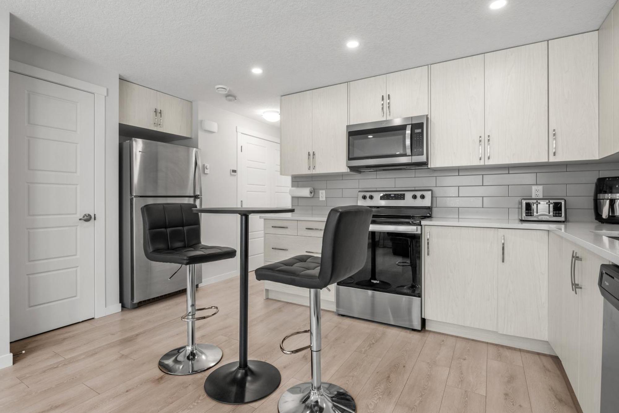 Apartmán Cozy Rockland Park Unit+Parking YYC Exteriér fotografie
