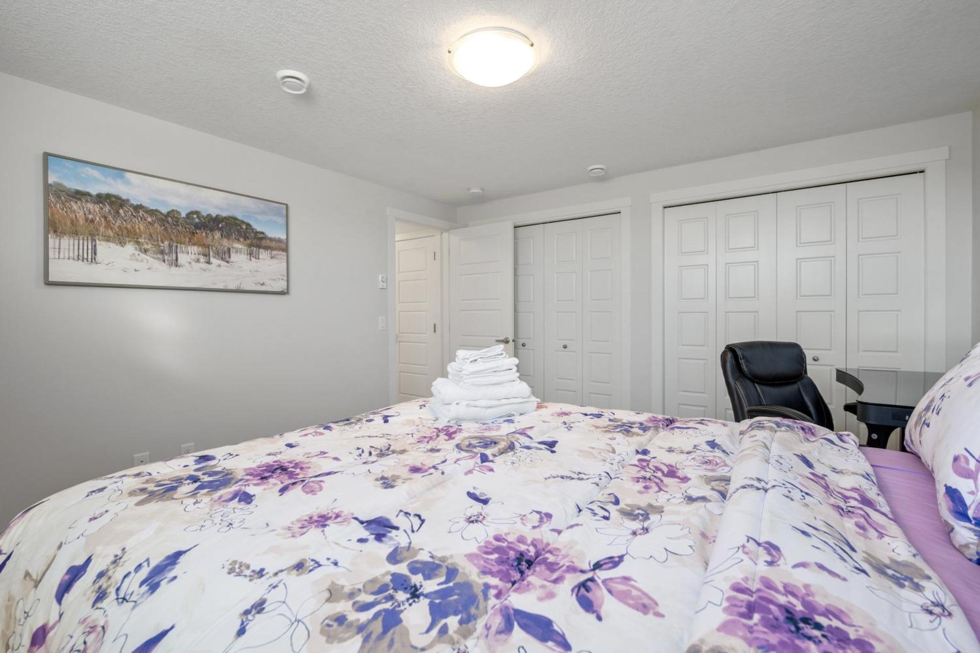 Apartmán Cozy Rockland Park Unit+Parking YYC Exteriér fotografie