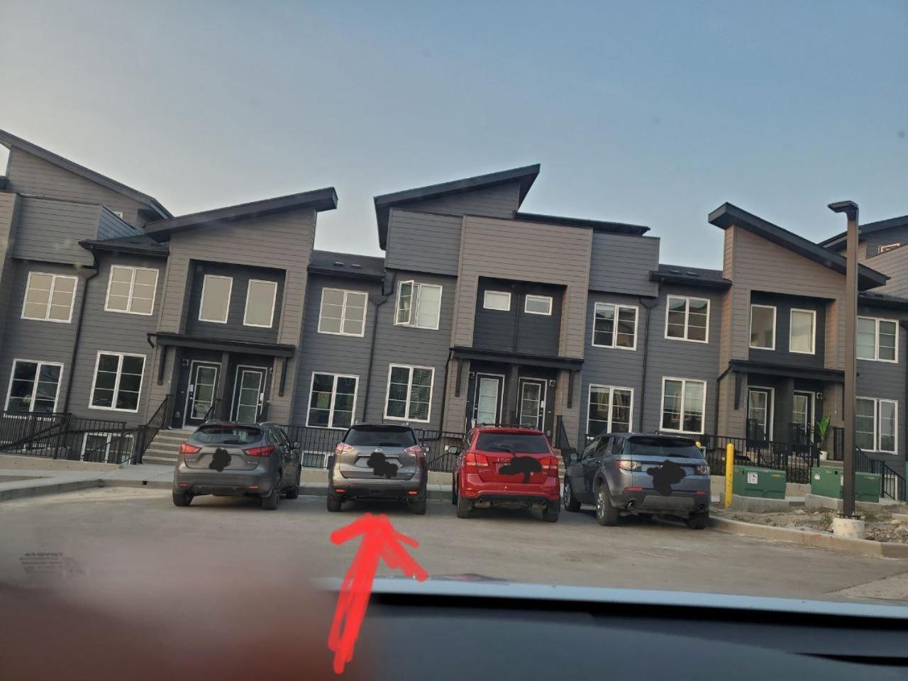Apartmán Cozy Rockland Park Unit+Parking YYC Exteriér fotografie